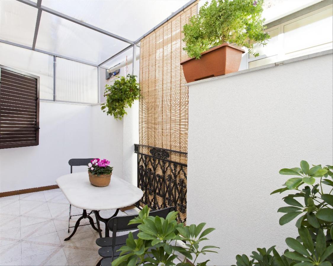 Il Geranio Blu Apartment Palermo Luaran gambar