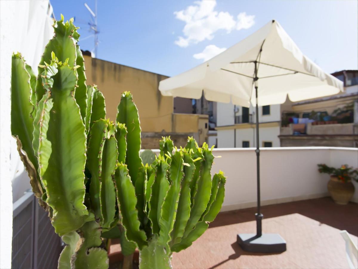 Il Geranio Blu Apartment Palermo Luaran gambar