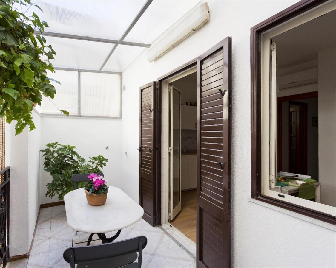 Il Geranio Blu Apartment Palermo Luaran gambar